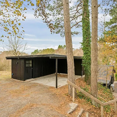 Cosy With Outdoor Hot Tub And Scenic Surroundings In